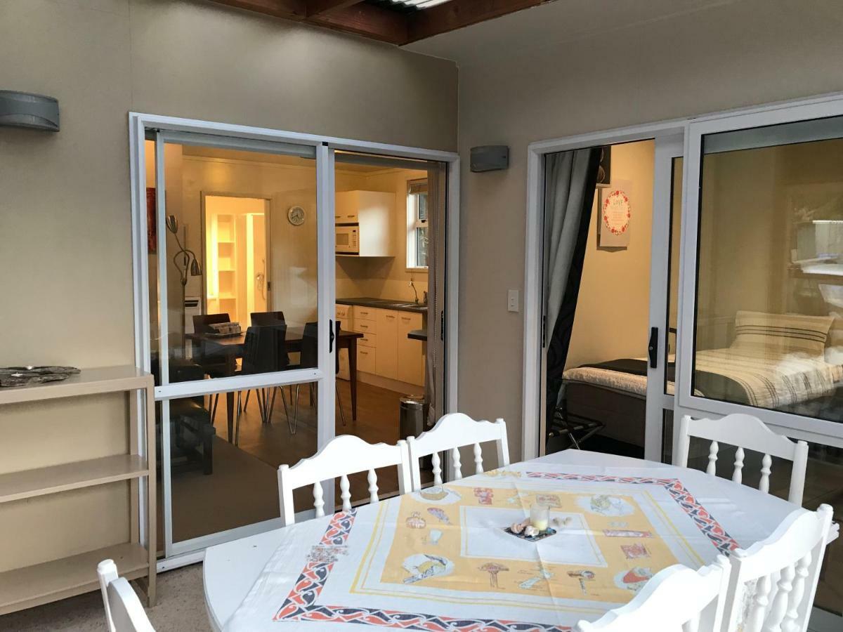 Hotel Angie'S Rural Retreat Wainuiomata Zewnętrze zdjęcie